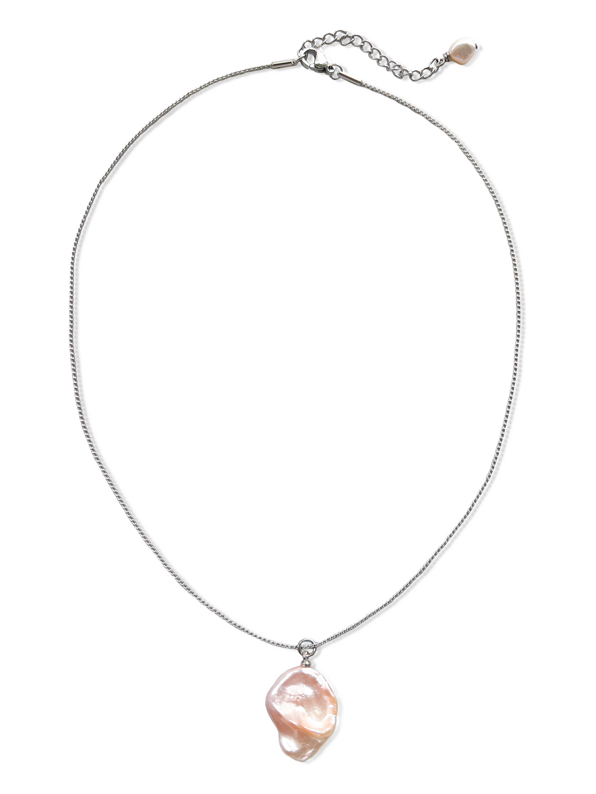 Petal Pearl Necklace 03