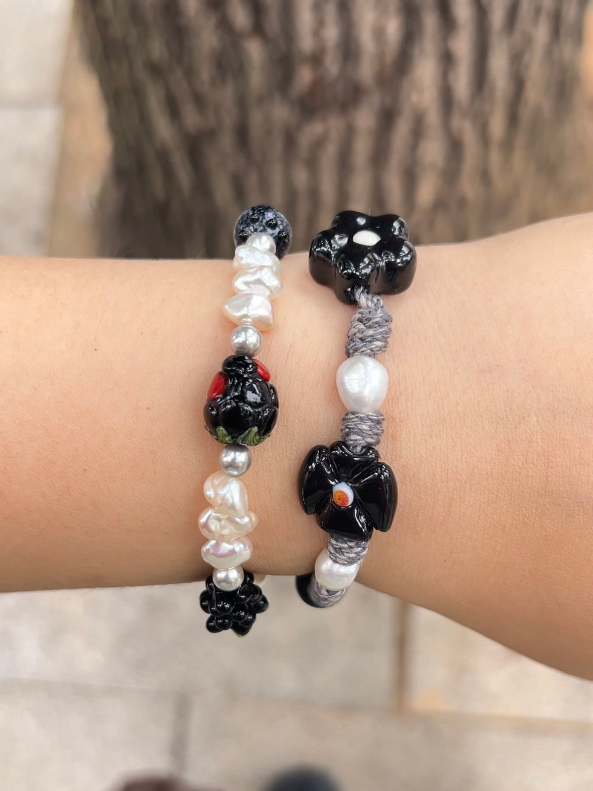 Blackflowers Bracelet