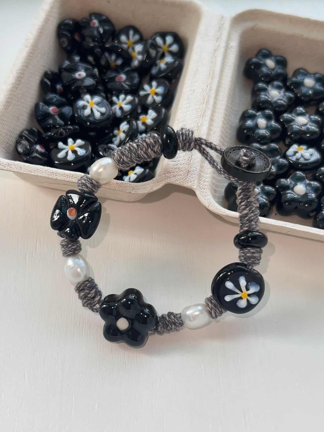 Blackflowers Bracelet