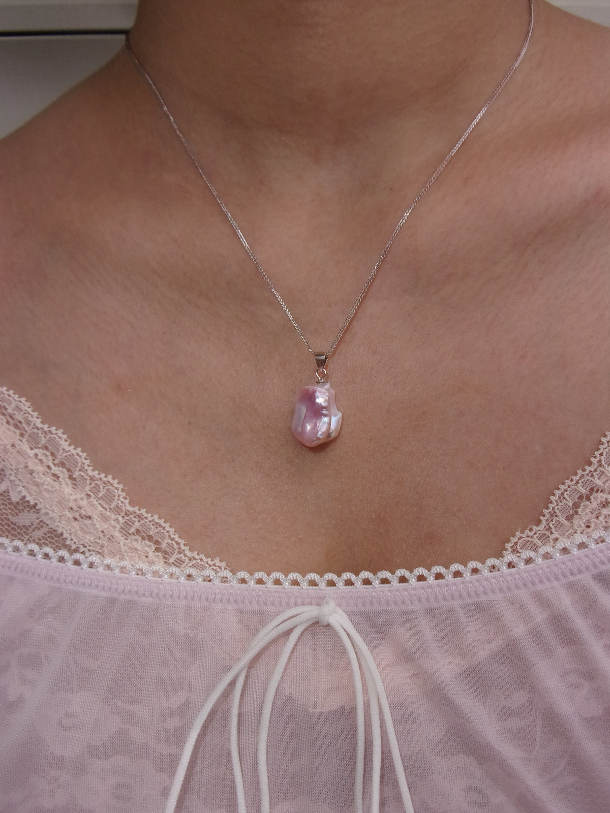 Pearl Charm Necklace 03