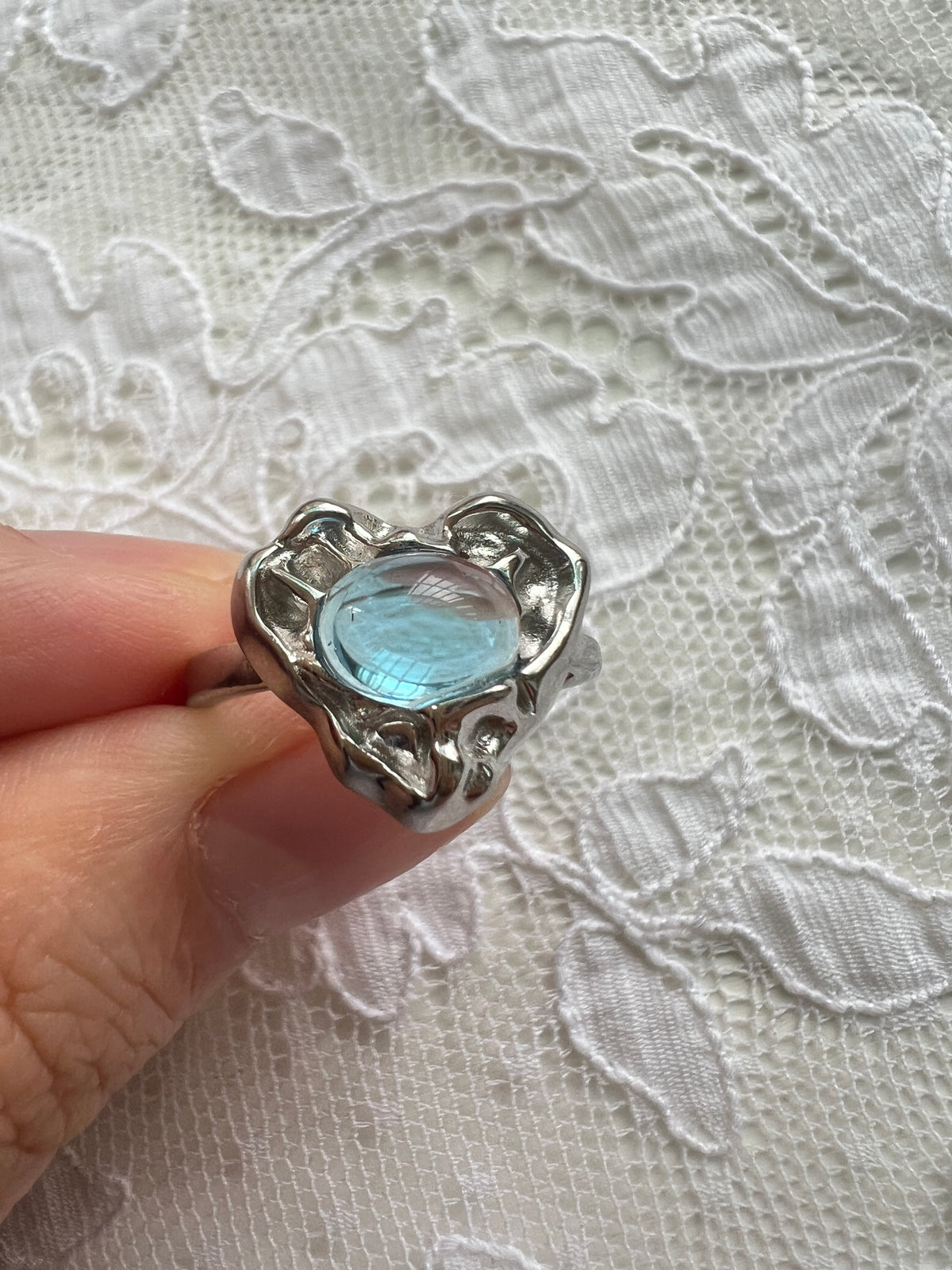 HEART OF BLUE RING