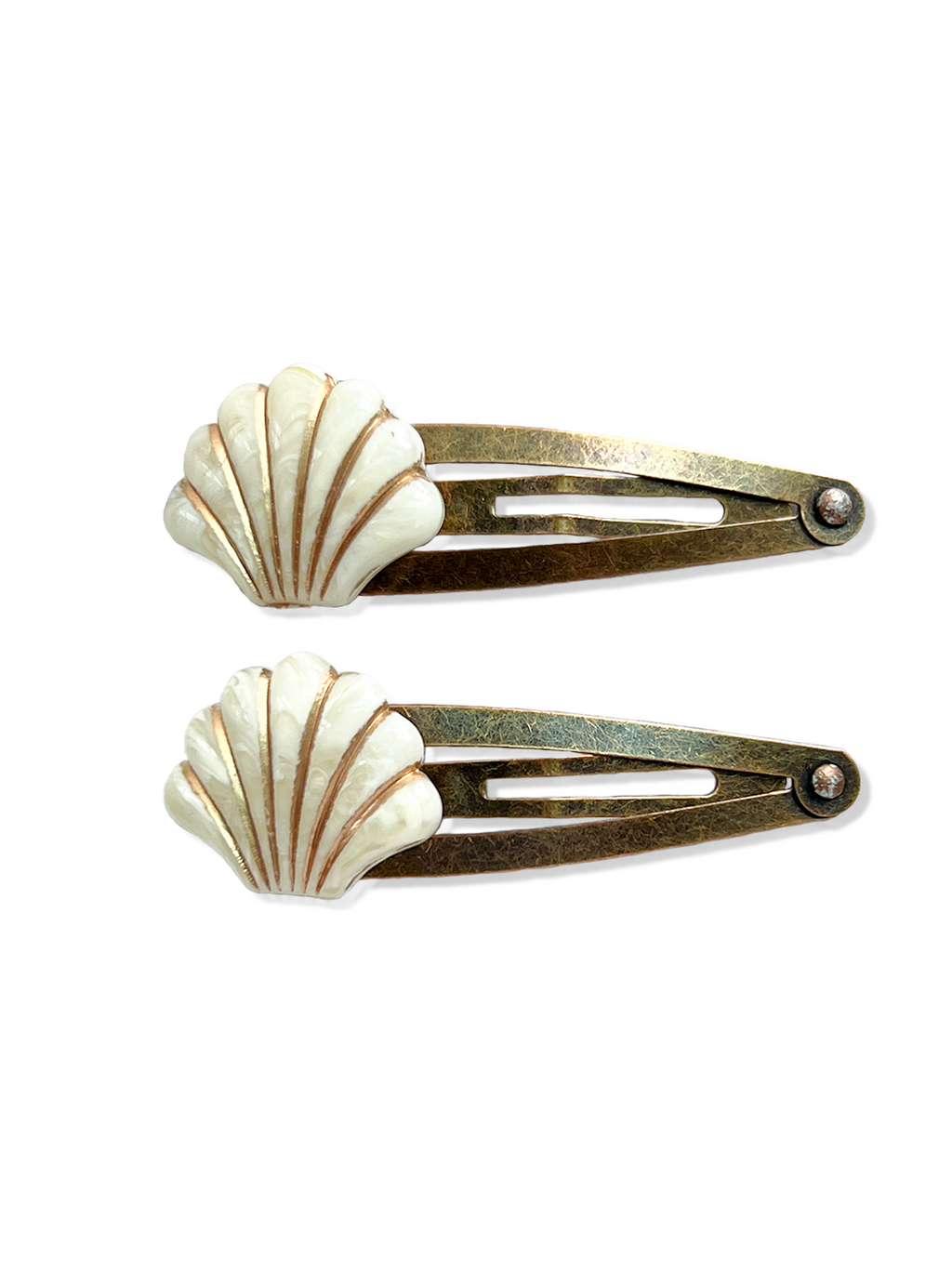 Vintage Seashell Hair Clip Set In Creamy White
